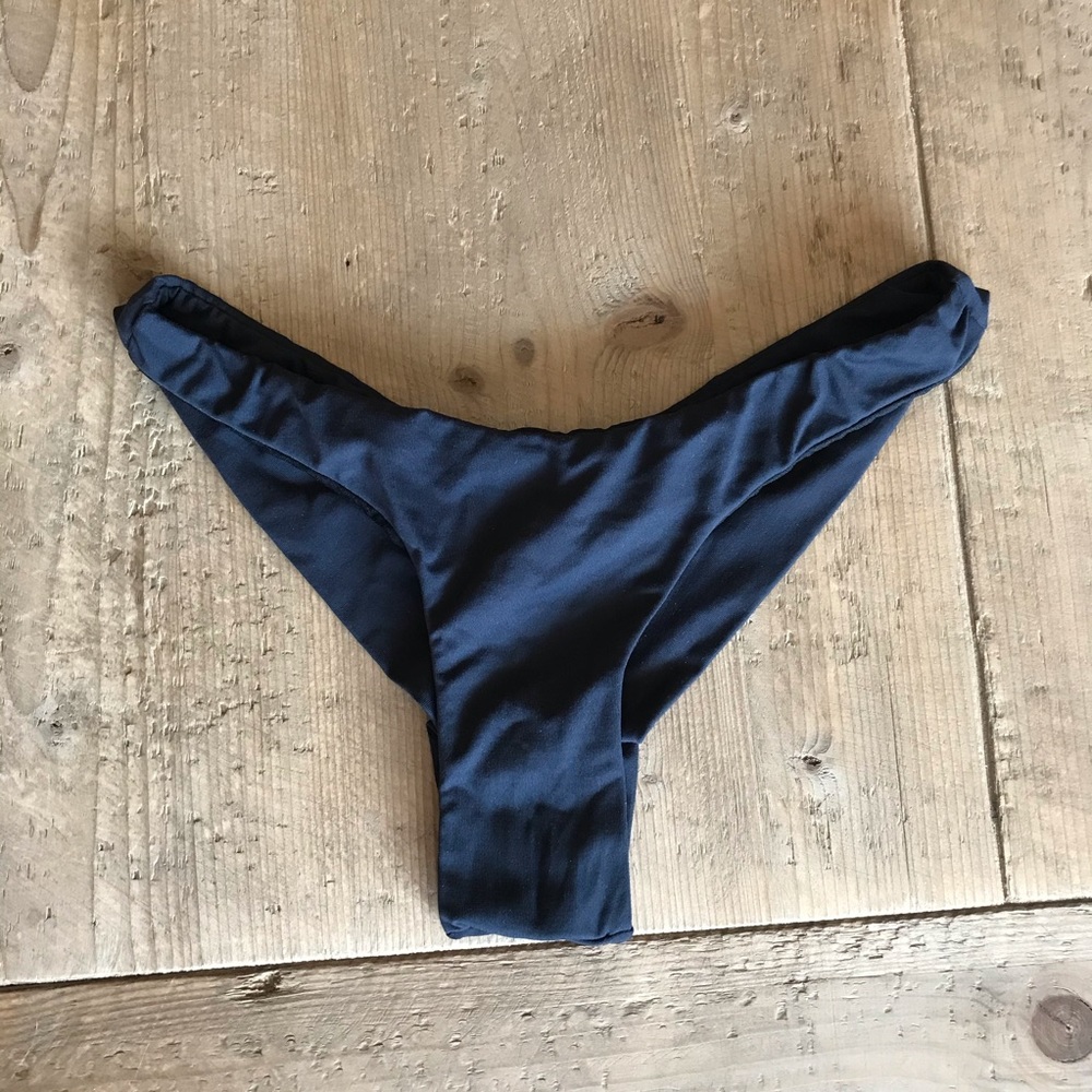 San Lorenzo High Leg Bottoms in Black